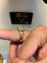 Carregar imagem no visualizador da galeria, Anel de Moeda Antiga De São Bento