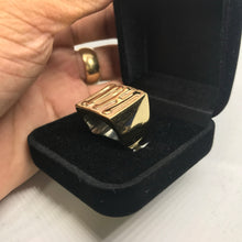 Carregar imagem no visualizador da galeria, Anel de Moeda Antiga Personalizado de Letra Ou Simbolo