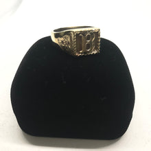 Carregar imagem no visualizador da galeria, Anel de Moeda Antiga Personalizado Com Letra Borda Bordada